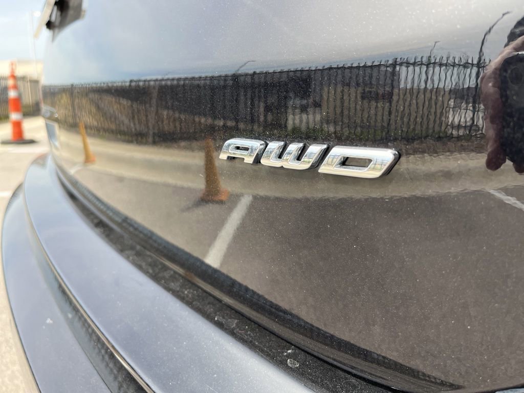 Used 2022 Ford Edge Titanium w/ Equipment Group 301A image 9