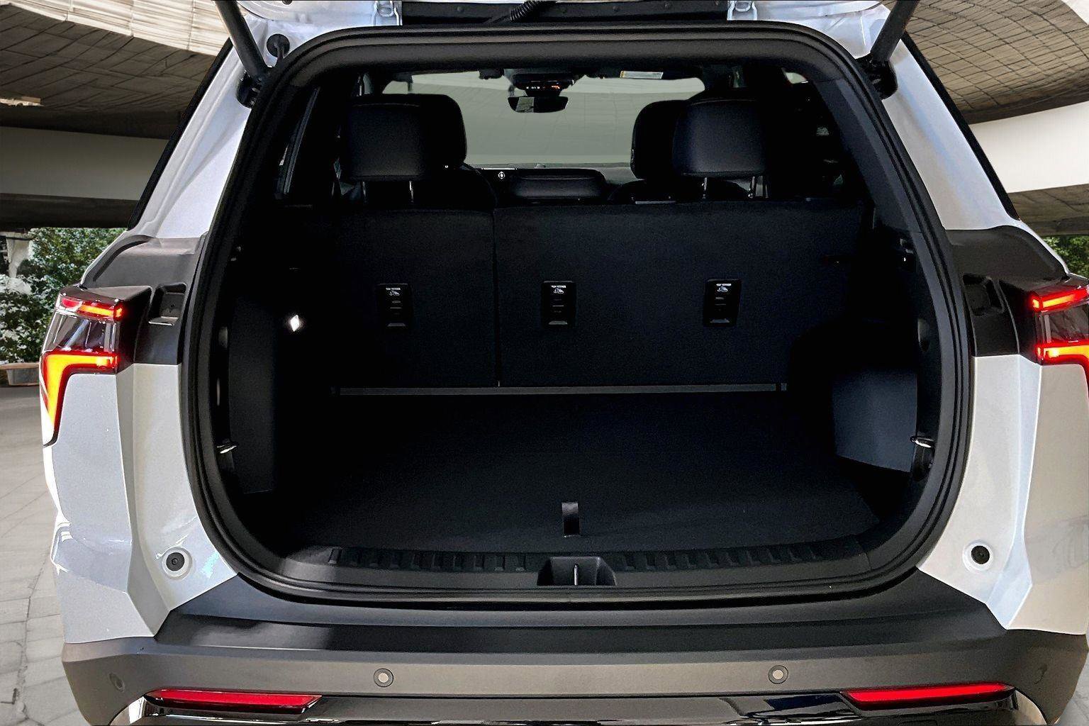 New 2026 Chevrolet Equinox RS w/ Safety and Technology Package image 5