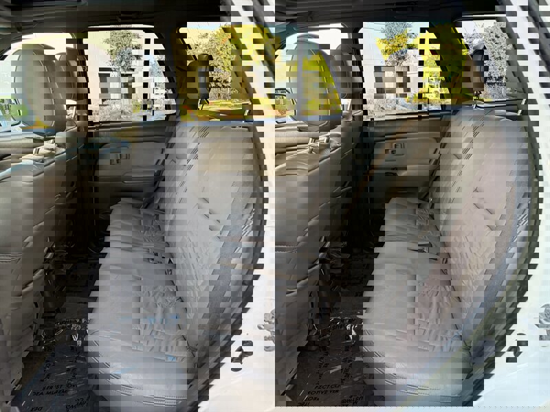 Used 2000 Toyota 4Runner Limited image 26