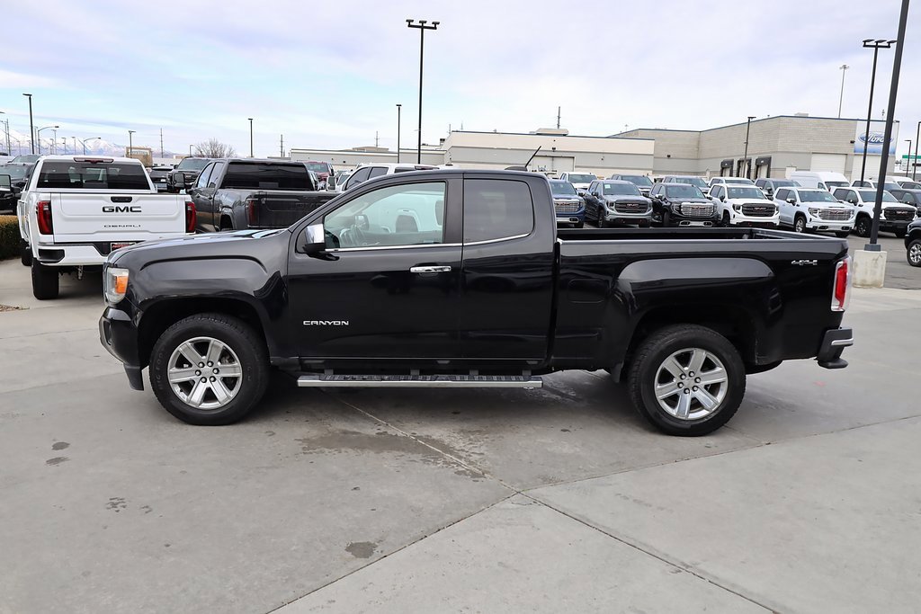 Used 2015 GMC Canyon SLT w/ Driver Alert Package image 3