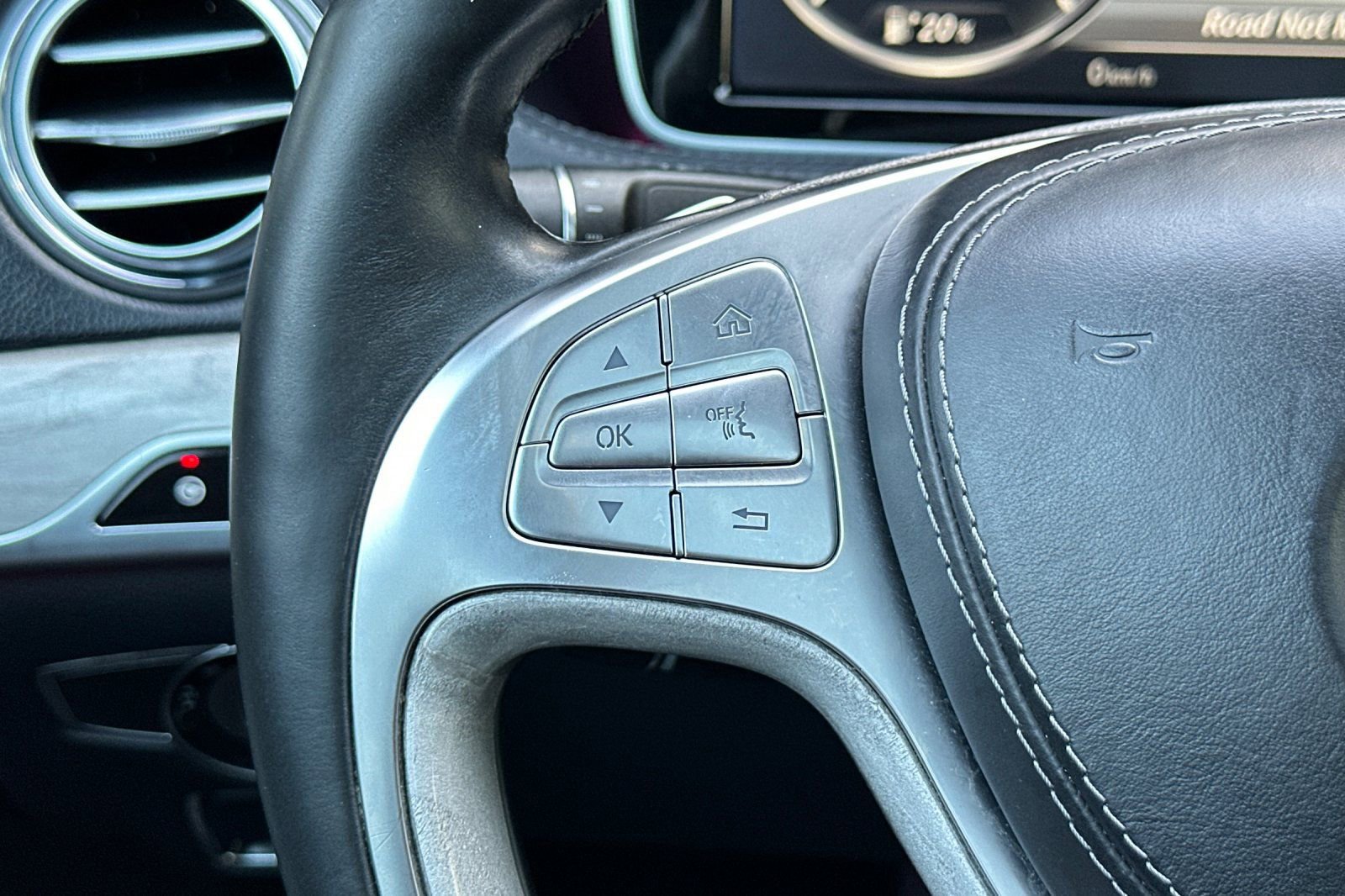 Used 2016 Mercedes-Benz S 550 Sedan image 29