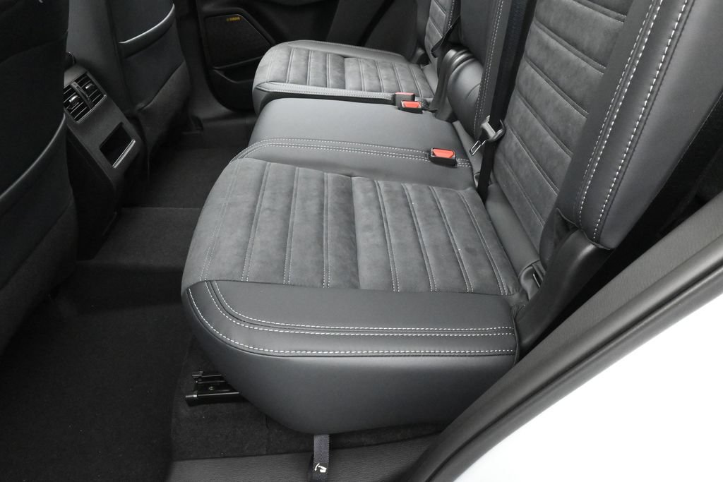 New 2026 Mitsubishi Outlander SE FWD image 36