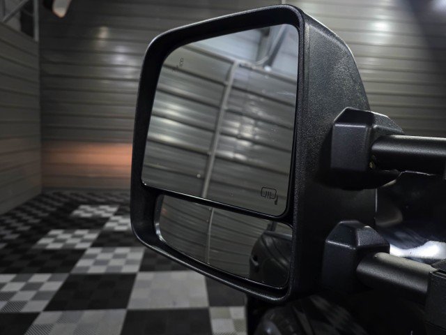 Used 2023 Nissan Titan SV w/ SV Convenience Package image 37