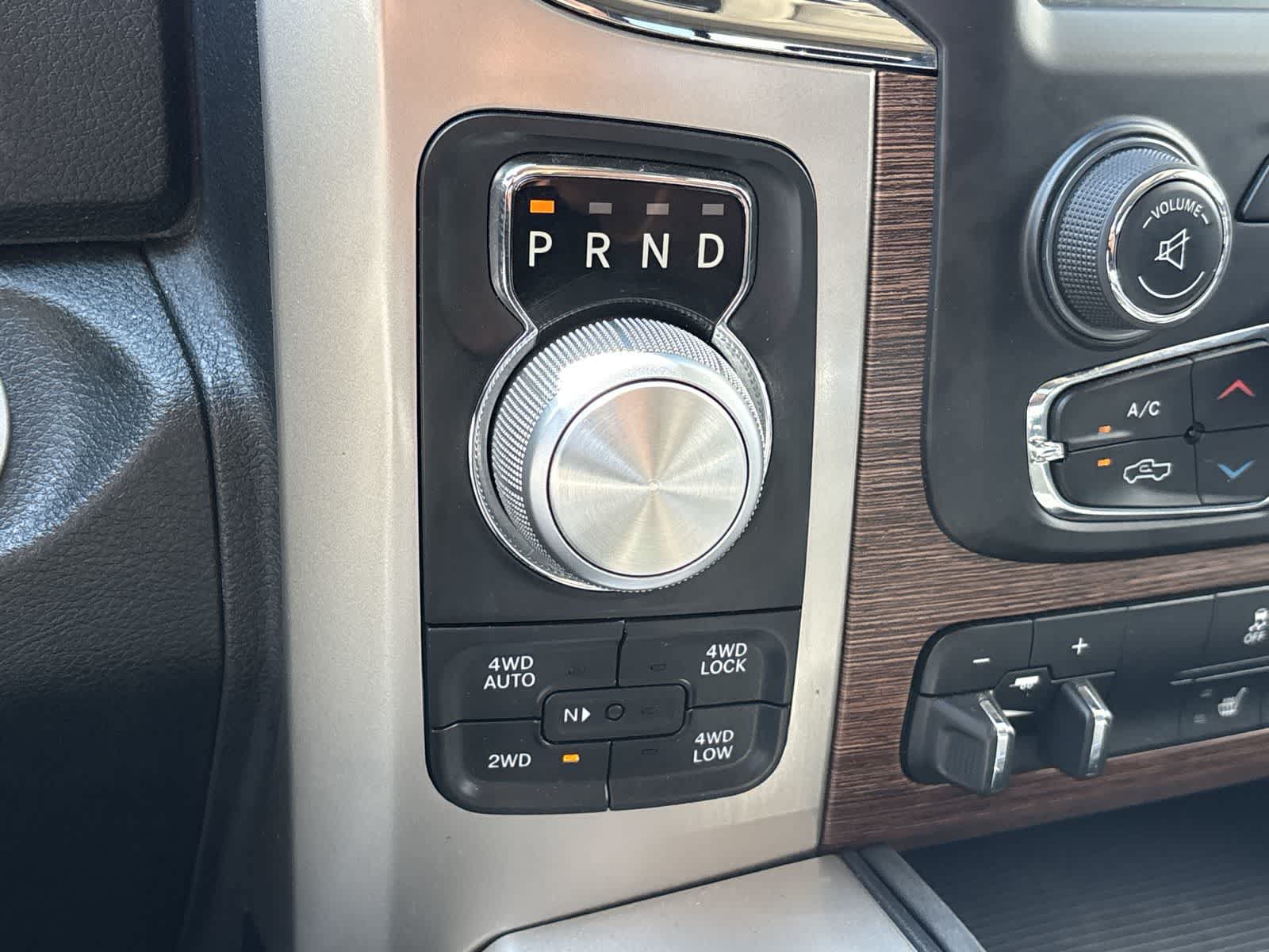 Used 2016 RAM 1500 Laramie w/ Convenience Group AWD/4WD image 30