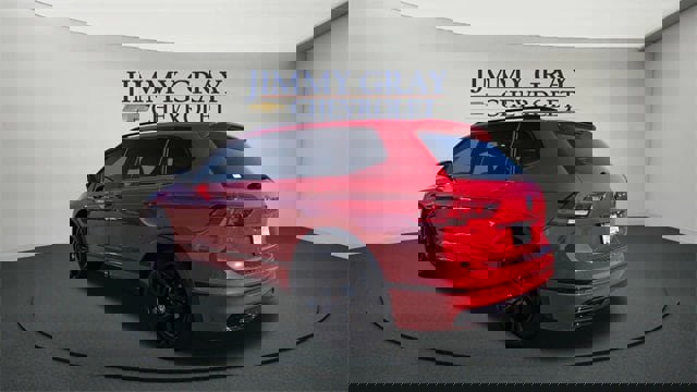 Used 2024 Volkswagen Tiguan SE R-Line w/ MDO Package, Three-Row image 5