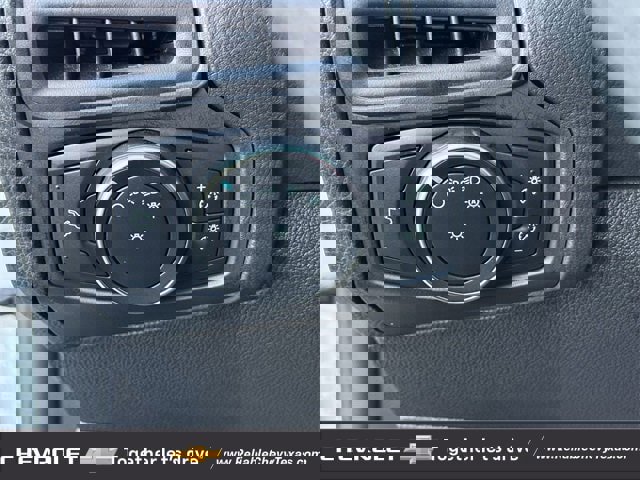 Used 2018 Ford Focus SE image 24