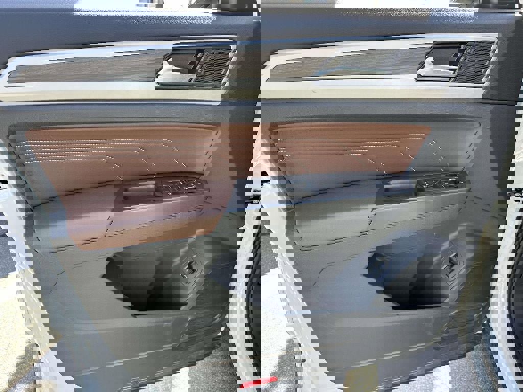 Used 2022 Volkswagen Atlas SEL AWD/4WD image 19