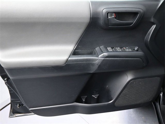 Used 2020 Toyota Tacoma SR image 40
