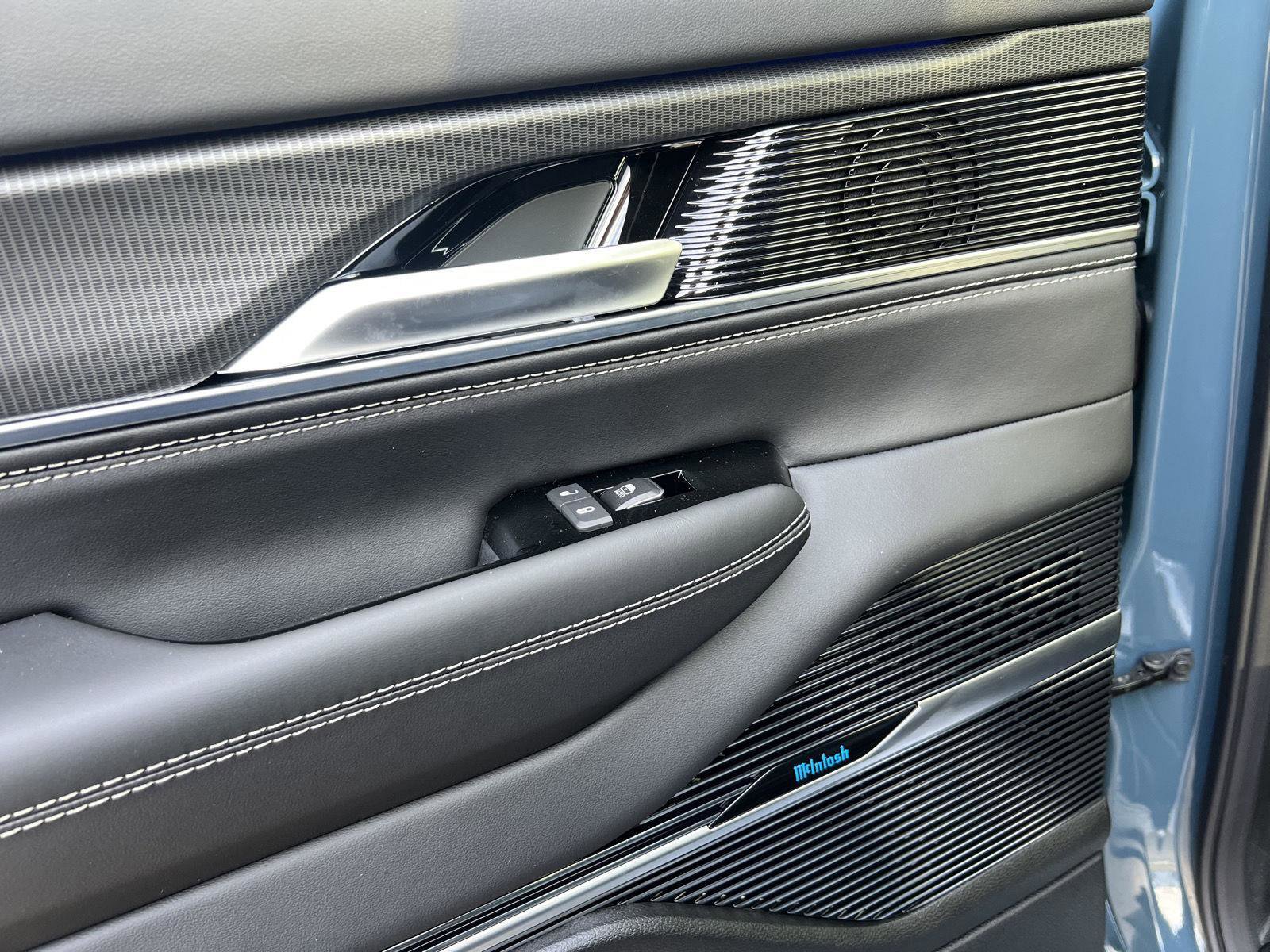 New 2026 Jeep Grand Wagoneer Summit image 31