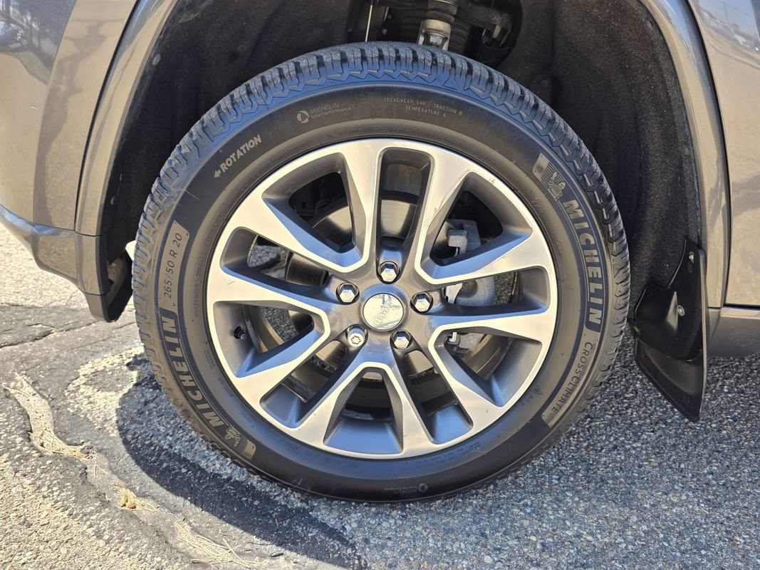 Used 2018 Jeep Grand Cherokee Overland AWD/4WD image 39
