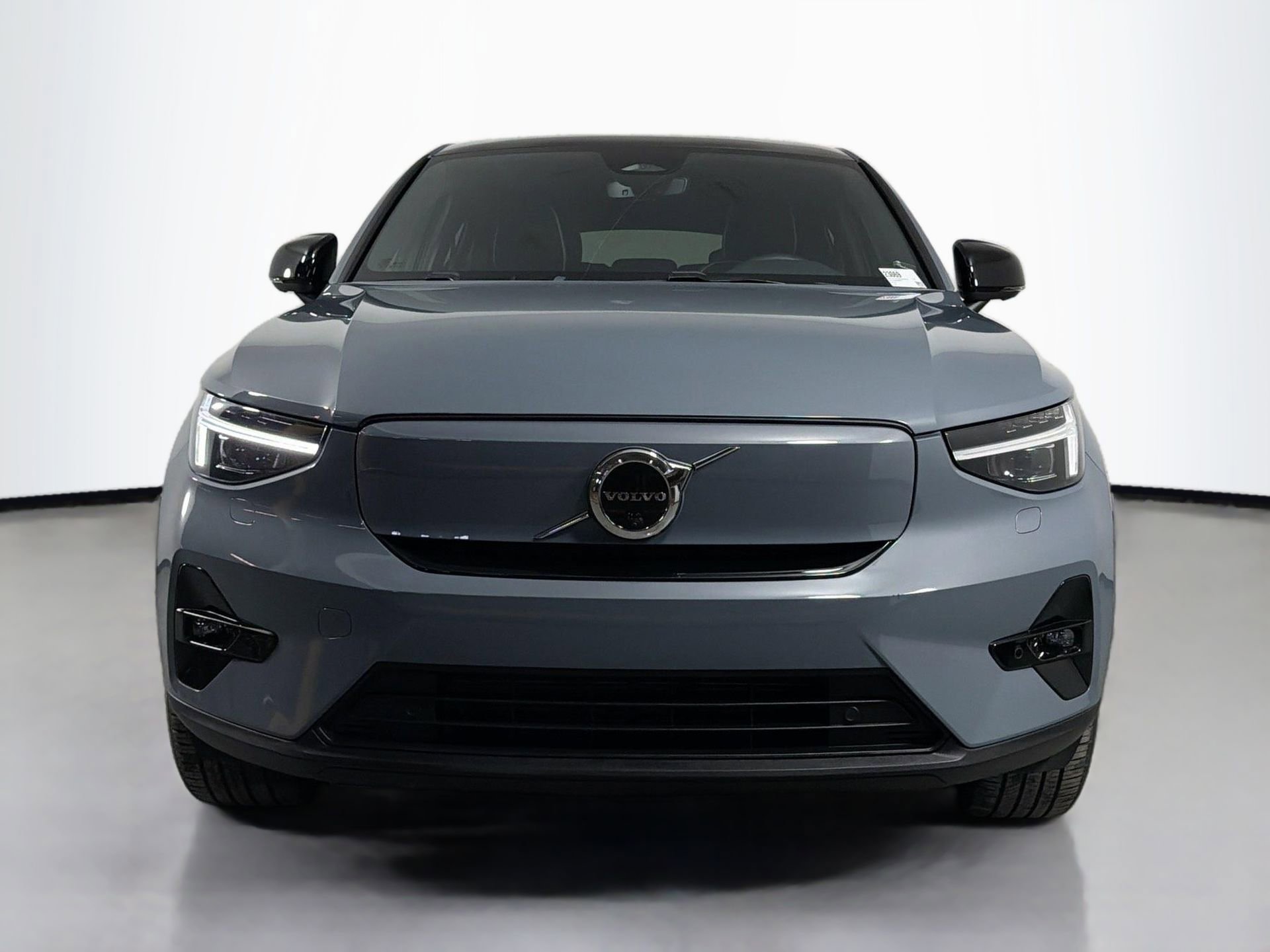 Certified 2023 Volvo C40 P8 Recharge Ultimate AWD/4WD image 2