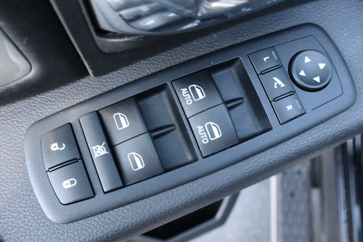 Used 2012 RAM 1500 Laramie Limited AWD/4WD image 27