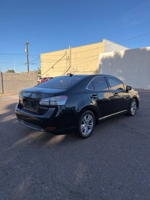 Used 2010 Lexus HS 250h Premium image 2