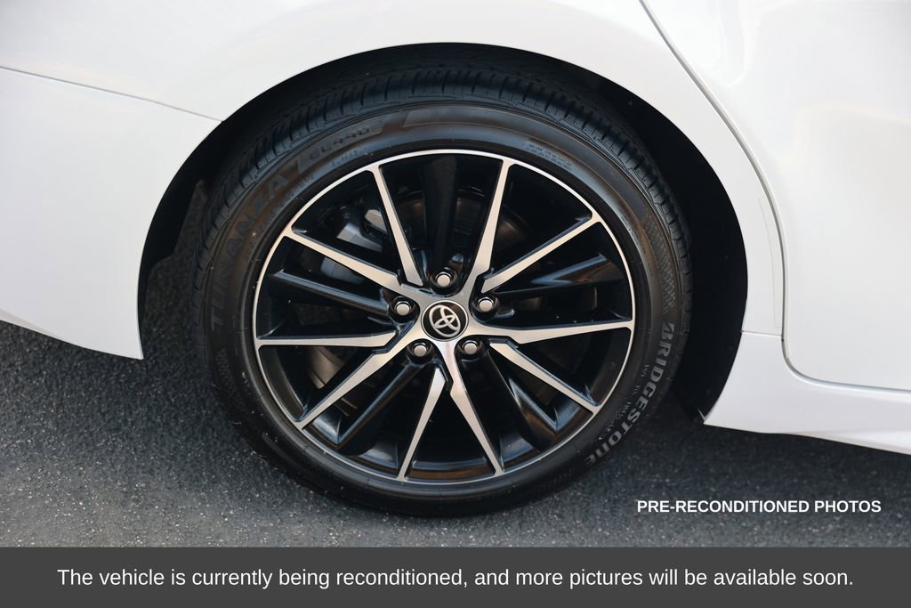 Used 2024 Toyota Camry SE image 9