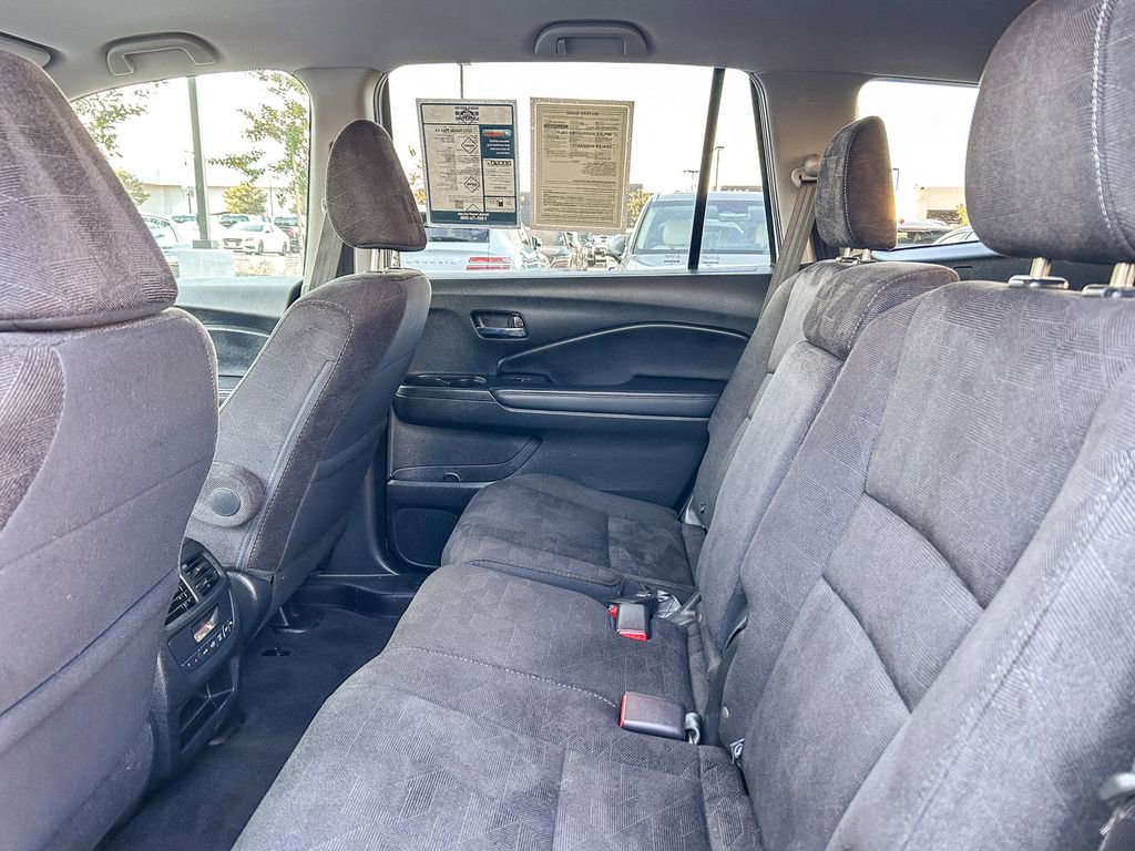 Used 2021 Honda Pilot EX image 23