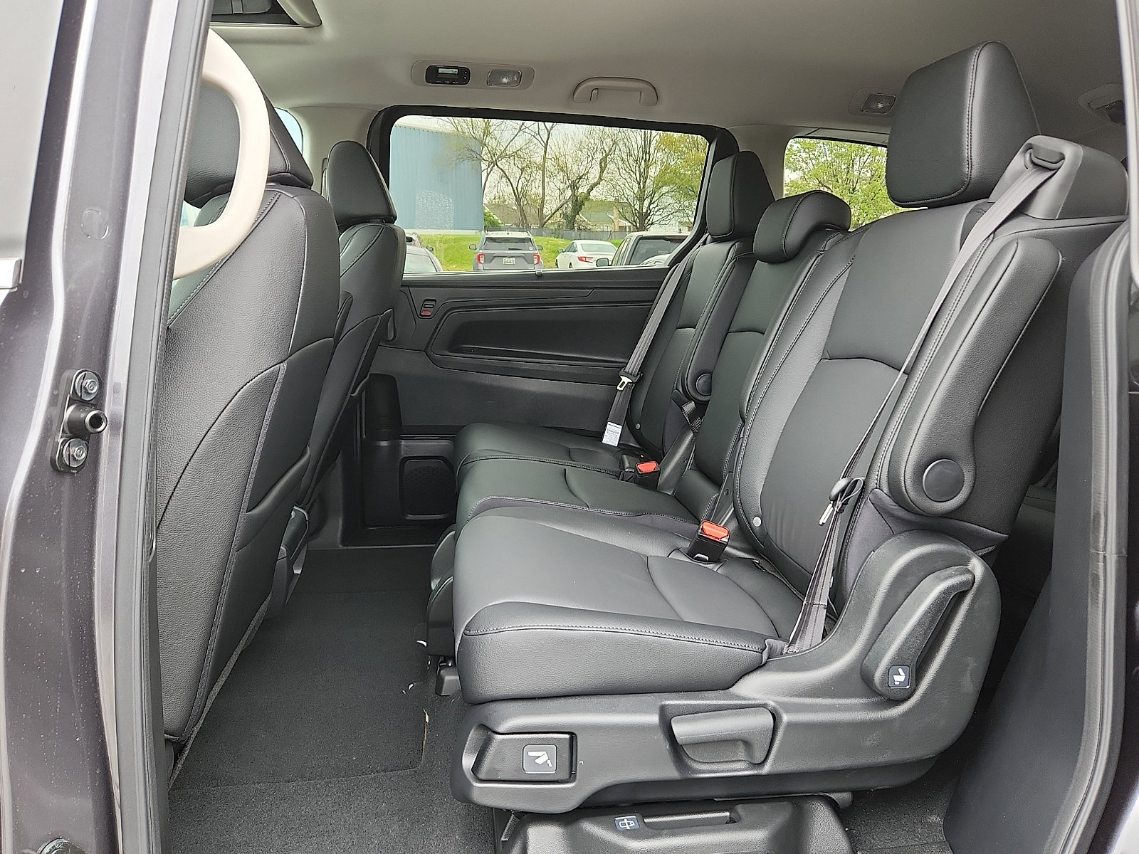 New 2026 Honda Odyssey EX-L image 6
