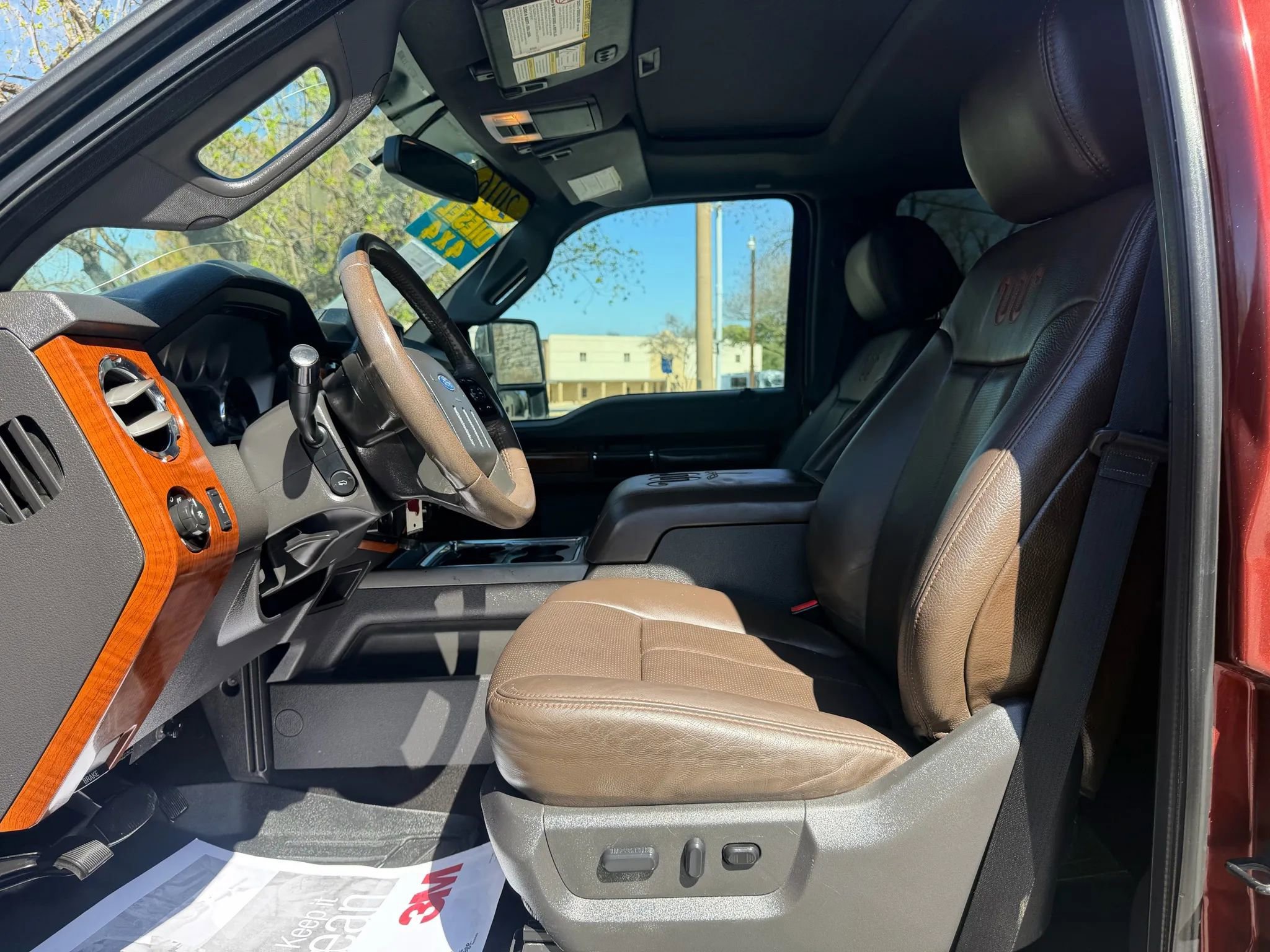 Used 2016 Ford F350 King Ranch w/ King Ranch w/Chrome Package image 9