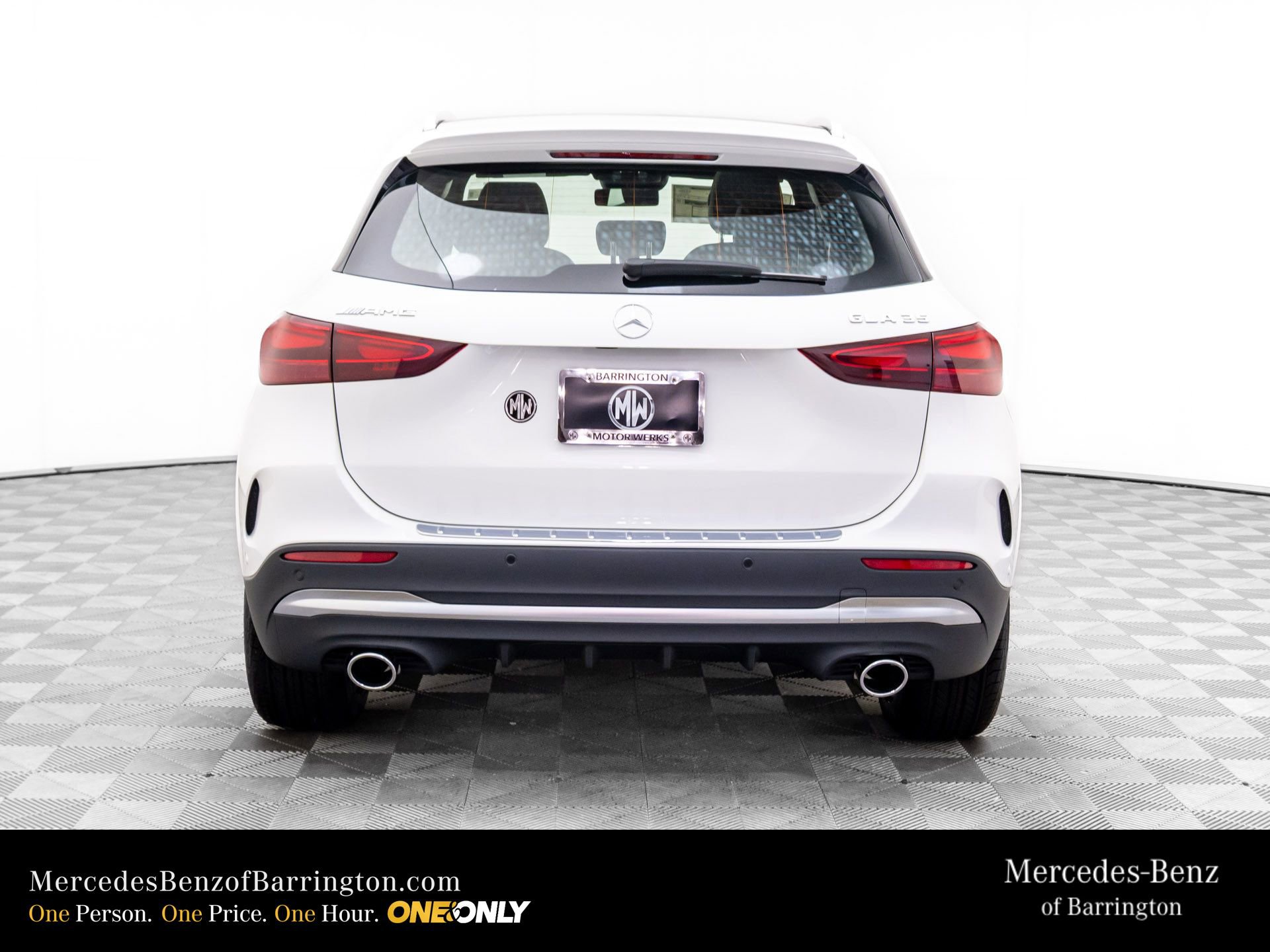 New 2026 Mercedes-Benz GLA 35 AMG 4MATIC image 4