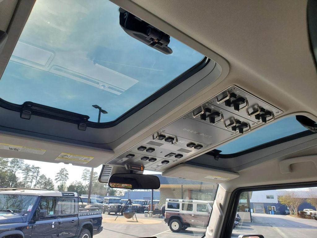 Used 2025 INEOS Grenadier Fieldmaster Edition image 13