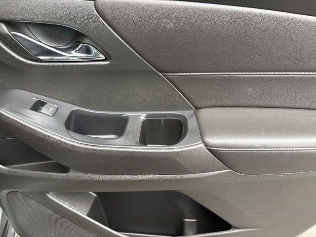 Used 2022 Chevrolet Traverse LT w/ LPO, Floor Liner Package image 39