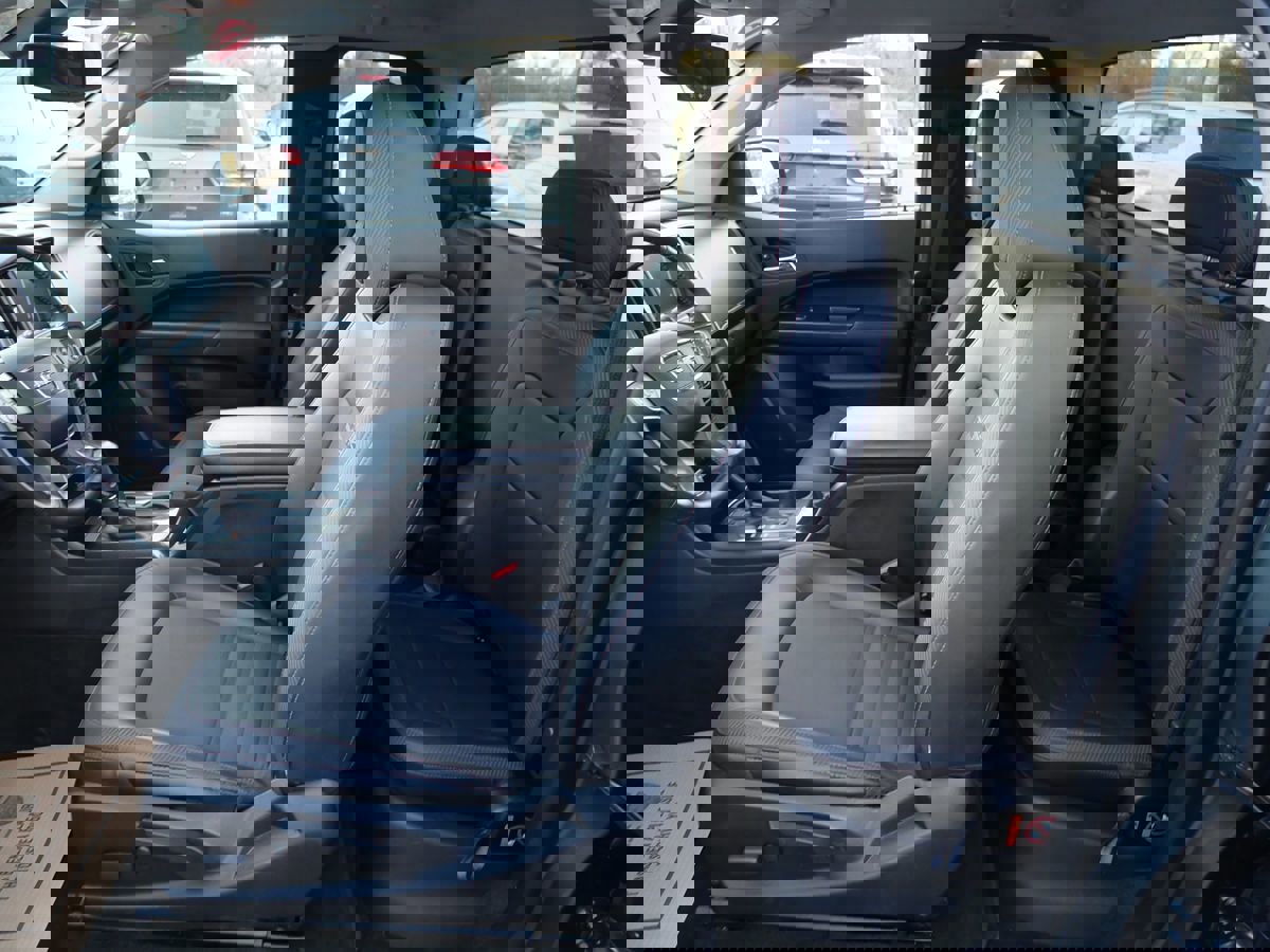 Used 2015 GMC Canyon SLE w/ All-Terrain Package image 19