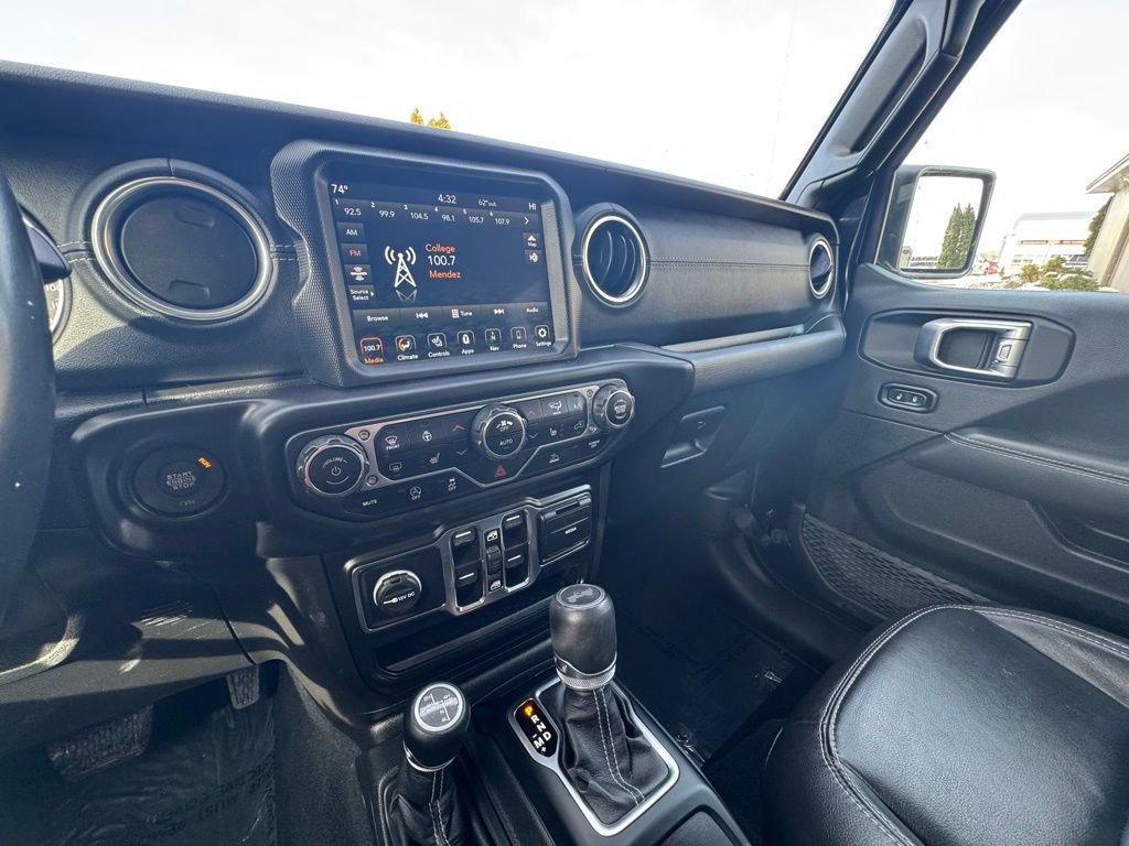 Used 2022 Jeep Wrangler Unlimited Sahara w/ Cold Weather Group image 24