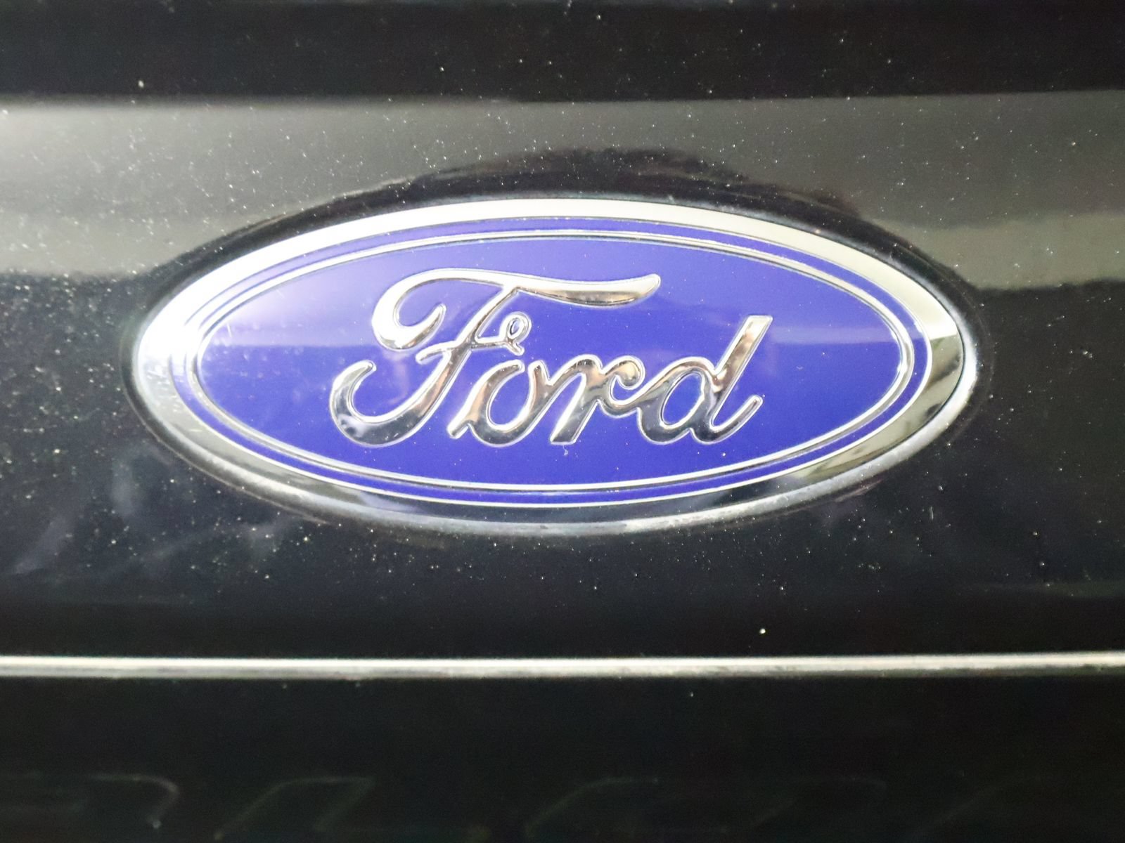 Used 2020 Ford Explorer ST w/ Premium Technology Package AWD/4WD image 8