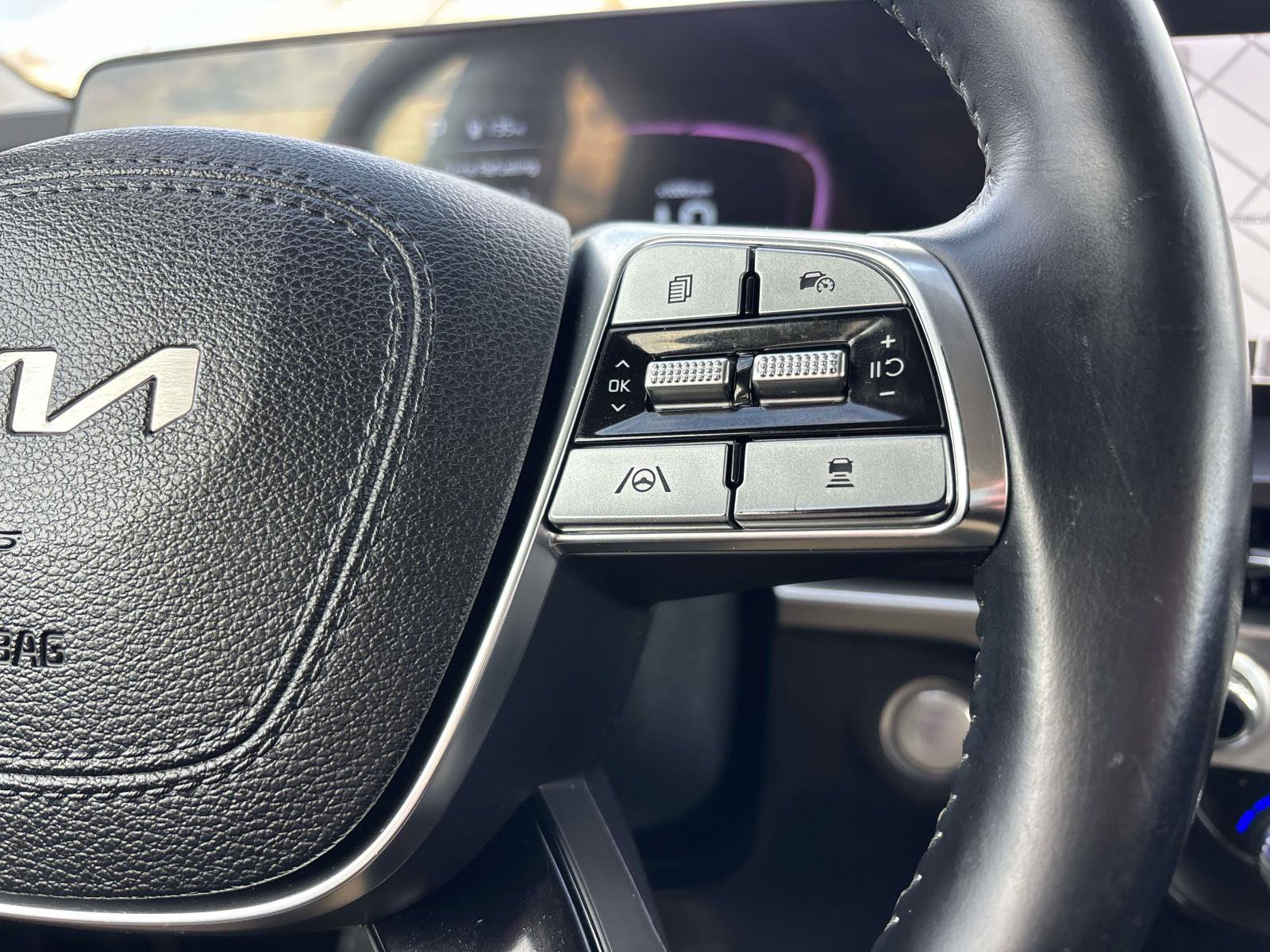 Used 2023 Kia Telluride LX image 21