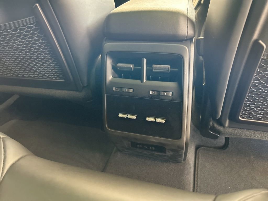 Used 2025 Porsche Macan Electric image 29