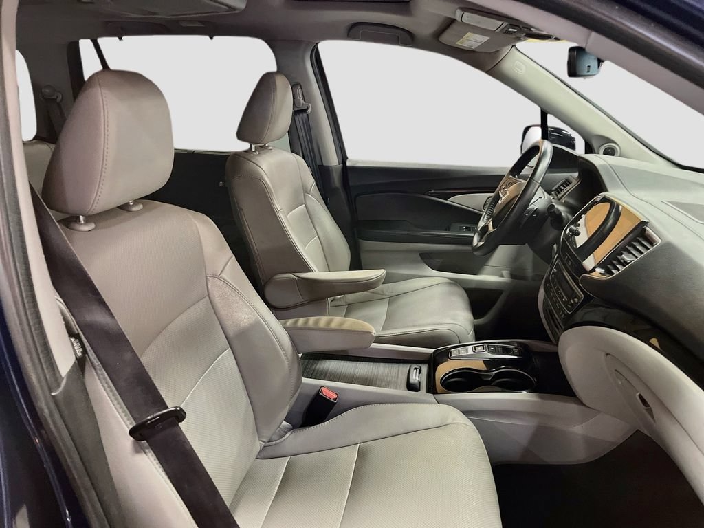 Used 2022 Honda Pilot Elite image 32