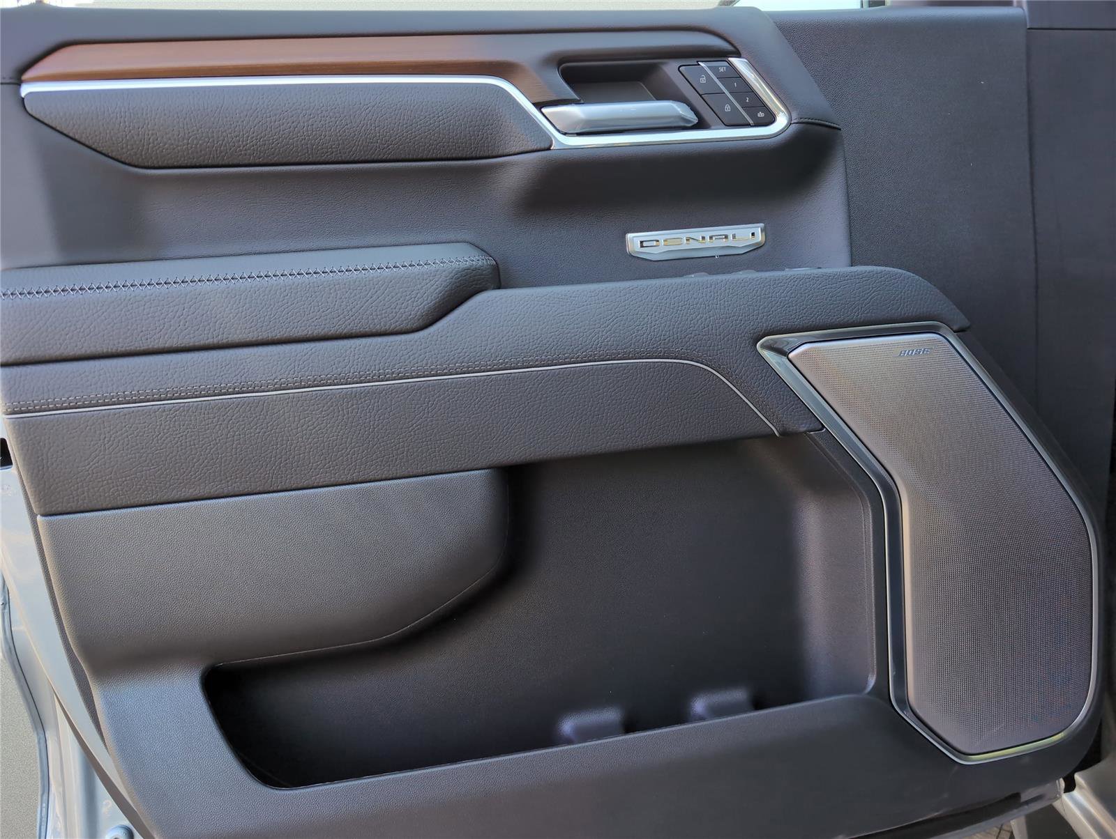 New 2026 GMC Sierra 1500 Denali w/ Denali Reserve Package image 32