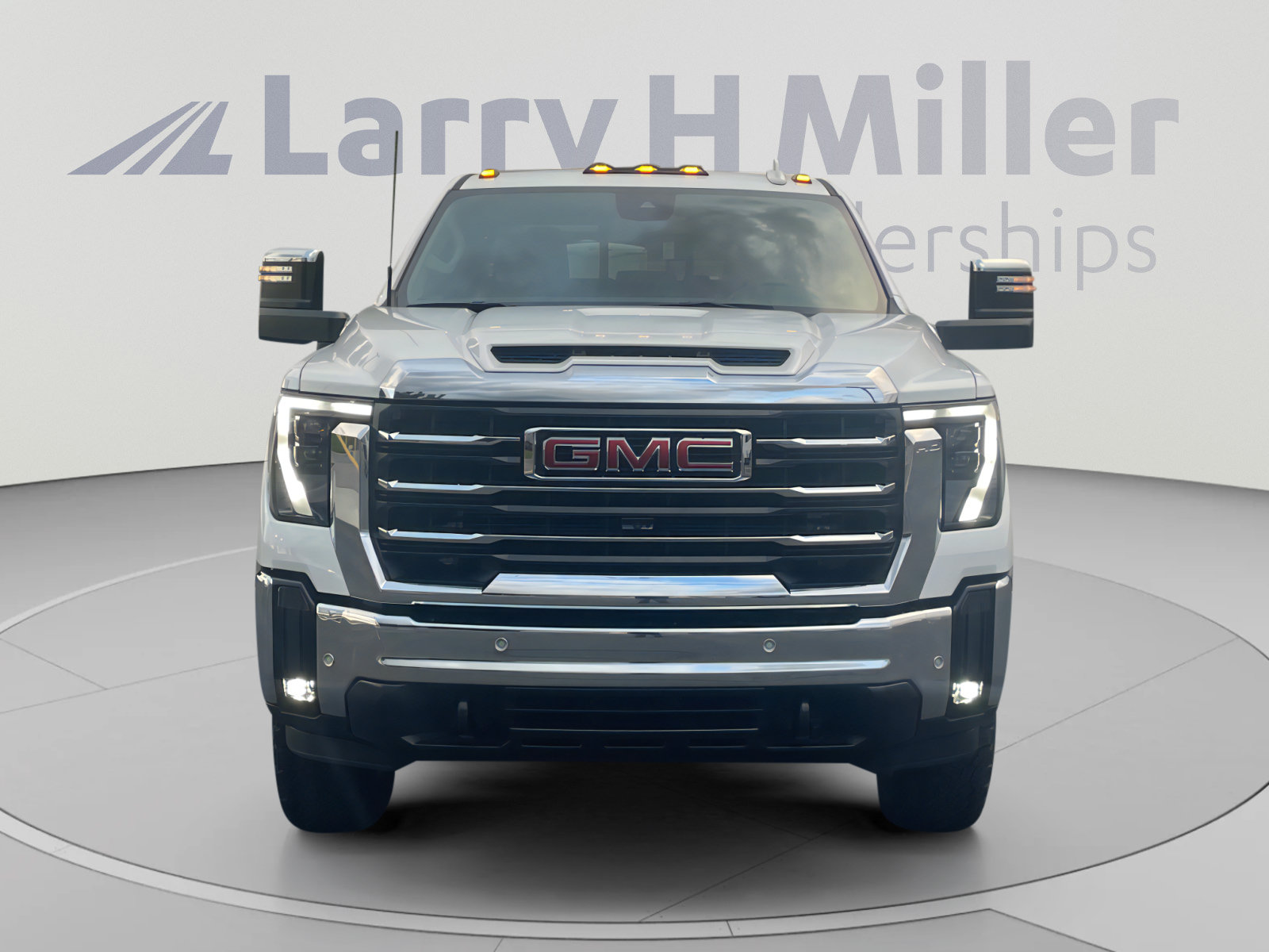 Used 2024 GMC Sierra 3500 SLT w/ SLT Convenience Package AWD/4WD image 8
