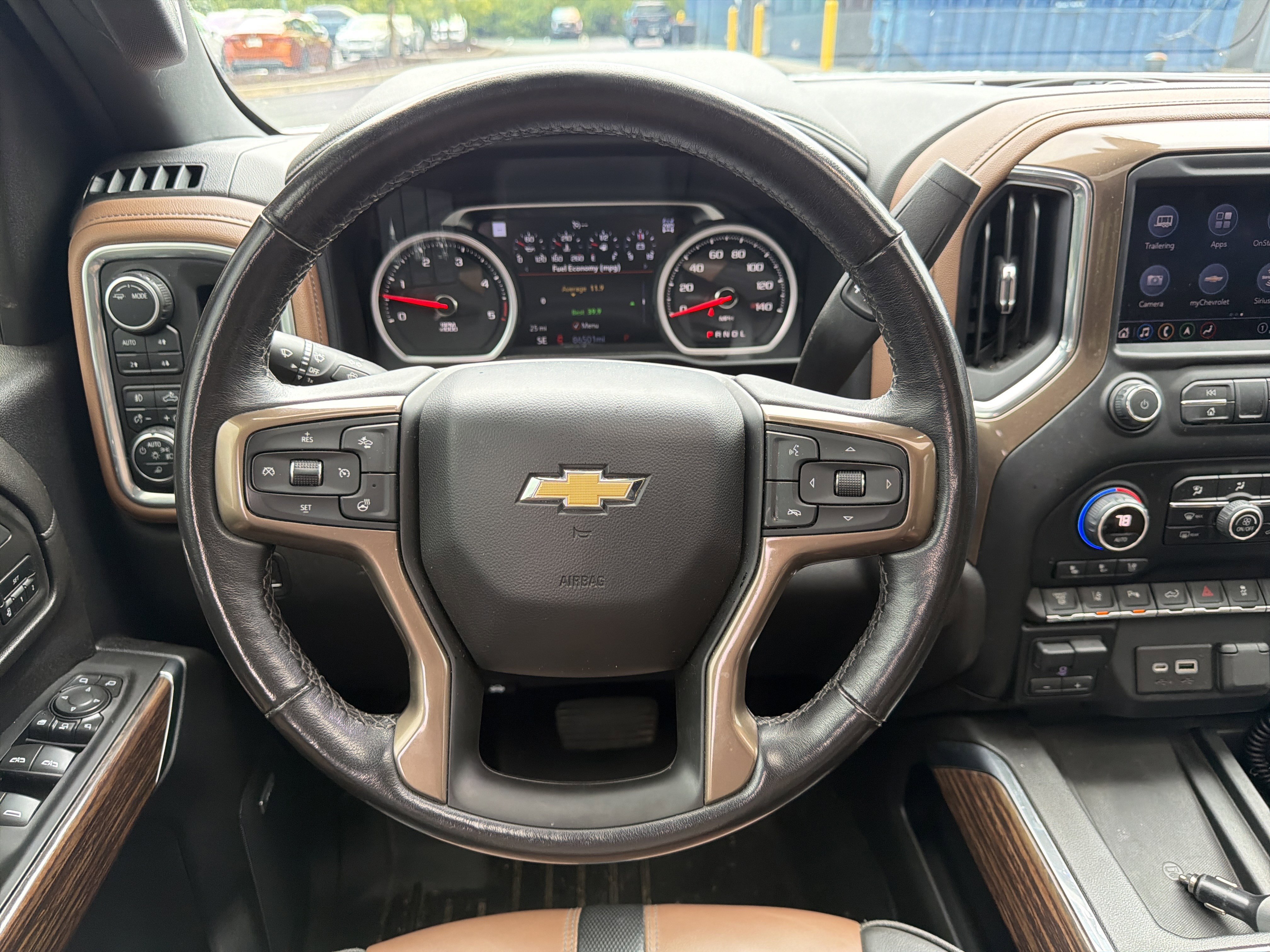 Used 2022 Chevrolet Silverado 2500 High Country AWD/4WD image 9