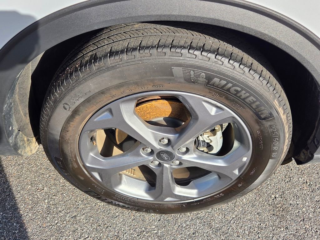 Used 2025 Ford Escape ST-Line image 16