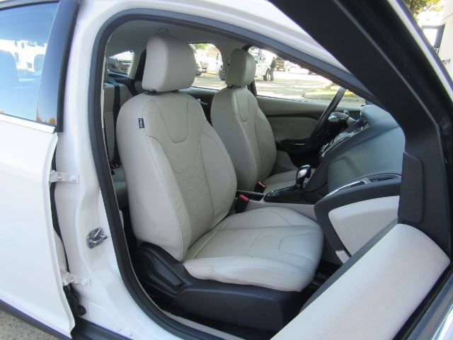 Used 2016 Ford Focus Electric Hatchback FWD image 21