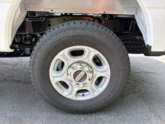 New 2026 Ford F250 XLT w/ FX4 Off-Road Package AWD/4WD image 18