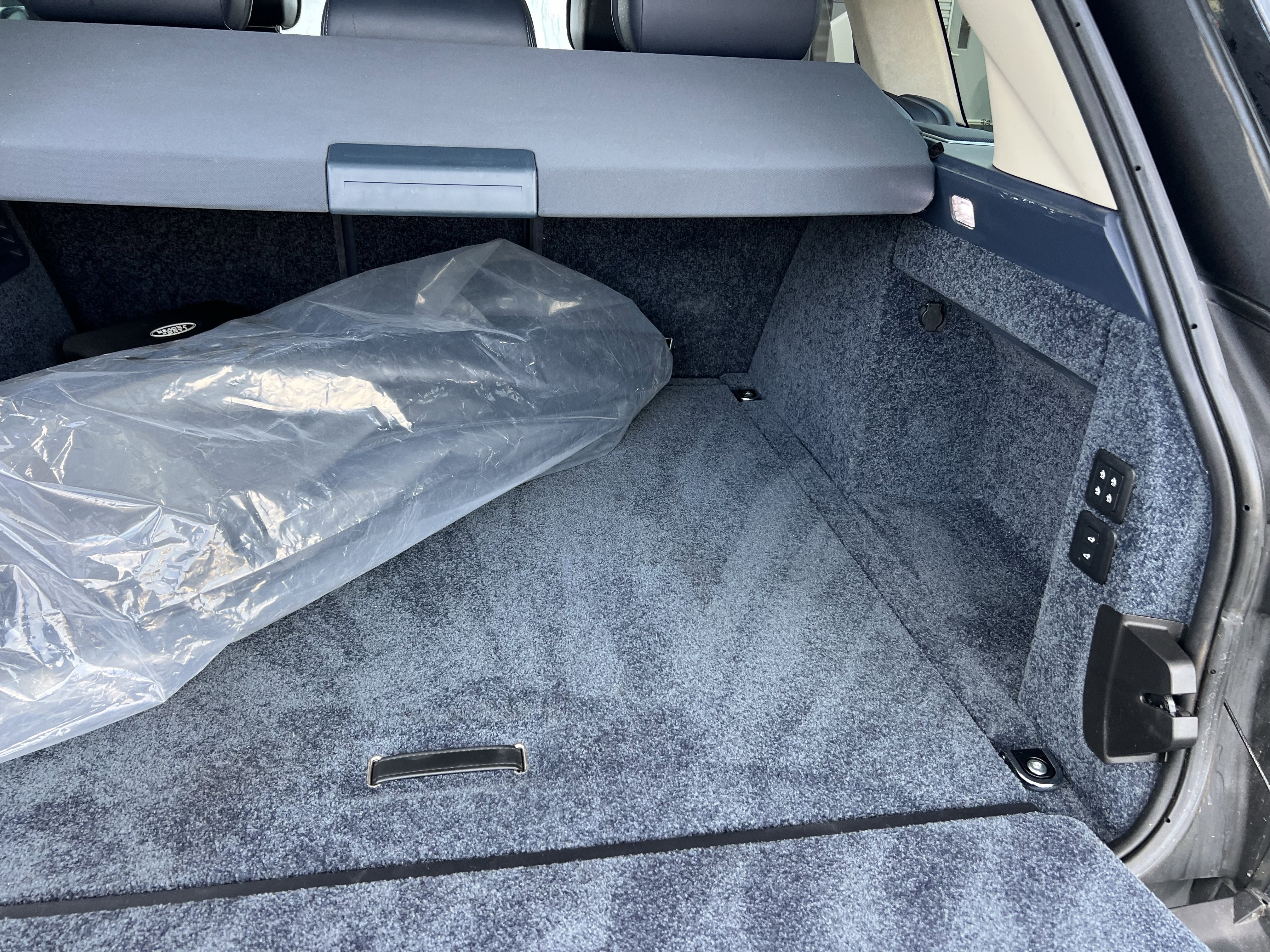 Certified 2022 Land Rover Range Rover P525 Westminster Edition image 36