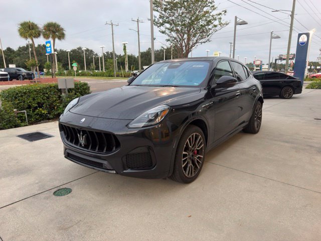 Used 2023 Maserati Grecale Modena AWD/4WD image 2