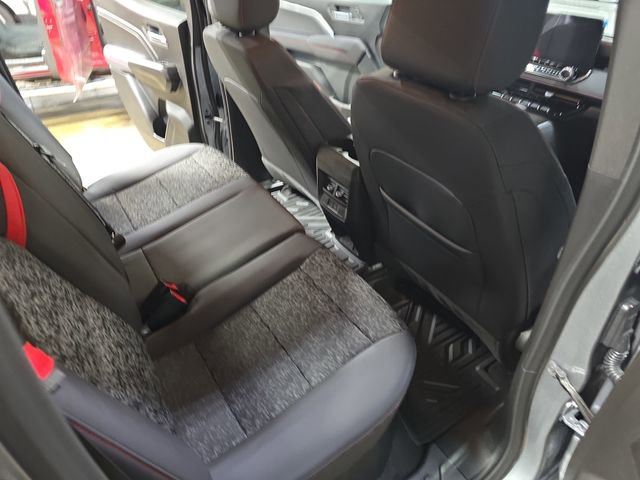 New 2026 Chevrolet Colorado Z71 image 12