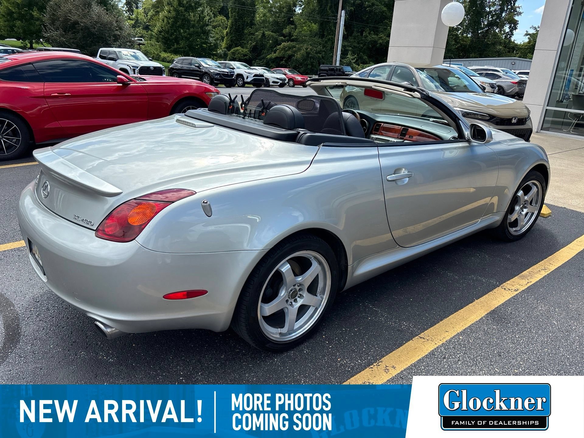 Used 2002 Lexus SC 430 Convertible RWD image 4