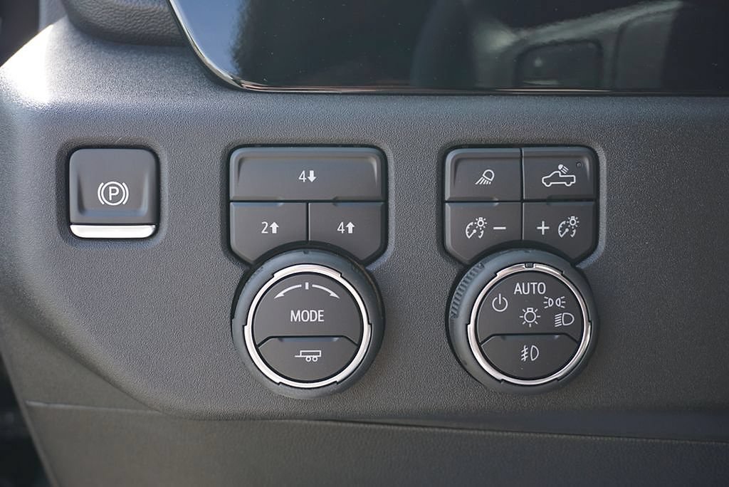 Used 2025 Chevrolet Silverado 2500 LT w/ All Star Edition AWD/4WD image 28