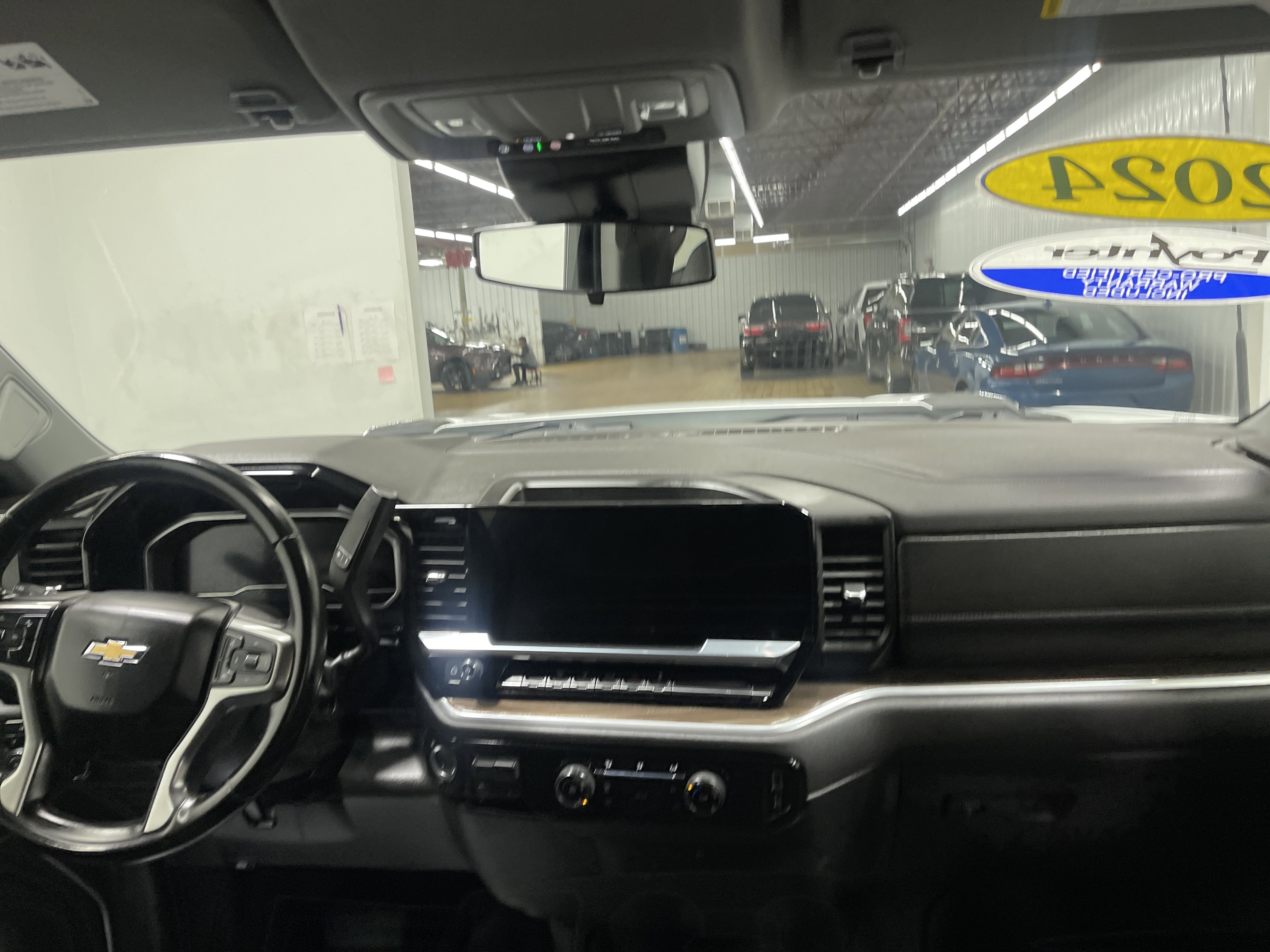 Used 2024 Chevrolet Silverado 2500 LT image 22