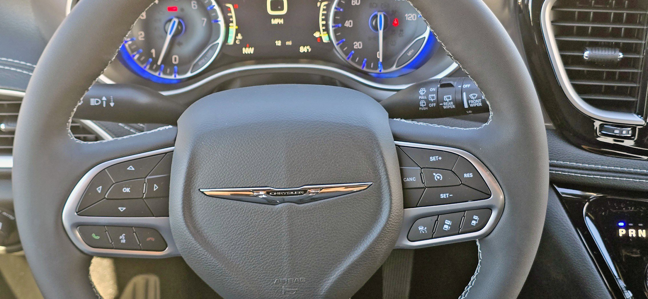 New 2026 Chrysler Pacifica Select image 7