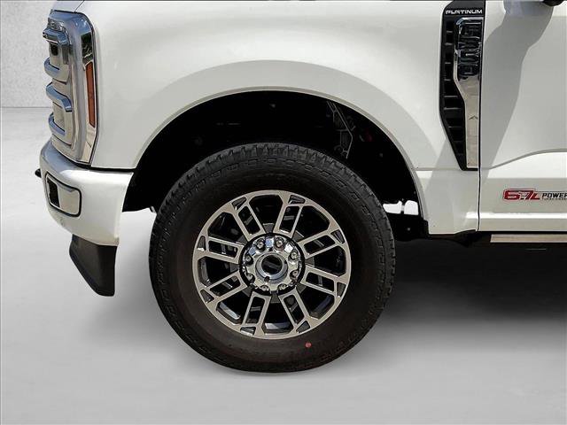 Used 2025 Ford F350 Platinum w/ Platinum Plus Package AWD/4WD image 10