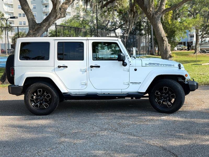 Used 2017 Jeep Wrangler Unlimited Sahara AWD/4WD image 6