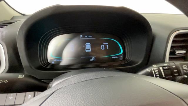 Used 2025 Hyundai Venue SE FWD image 23