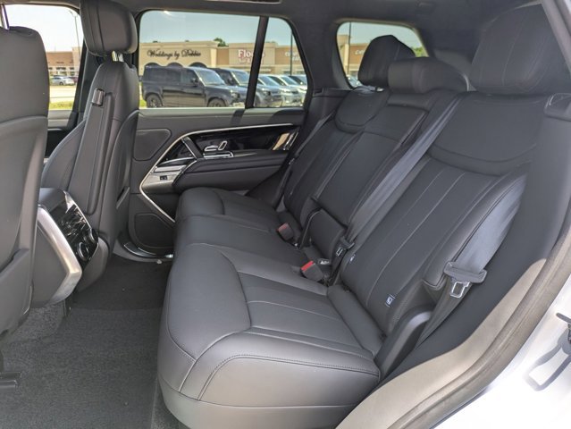 New 2025 Land Rover Range Rover SE image 16