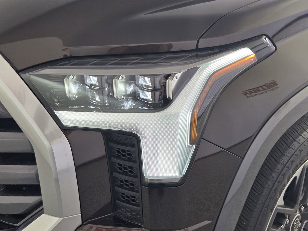 Used 2022 Toyota Tundra Limited image 9