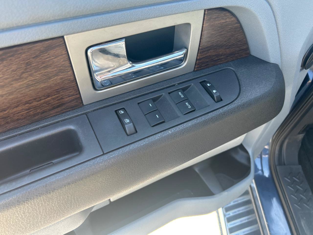 Used 2013 Ford F150 Lariat AWD/4WD image 12