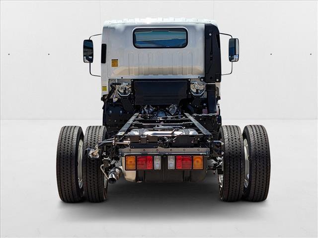 New 2024 Chevrolet Low Cab Forward image 8